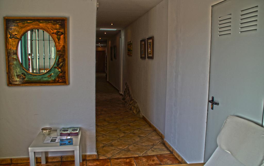 Alojamientos Turisticos Isa I Toni Sella ภายนอก รูปภาพ
